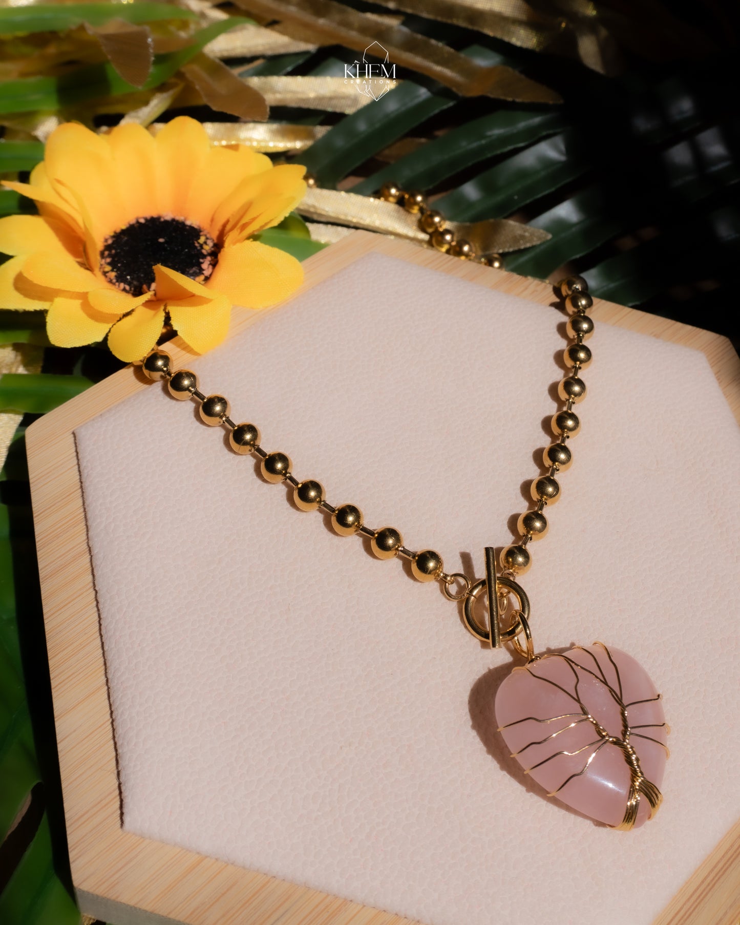 Collier Lanmou – Quartz Rose & Maille Boule en Acier Inoxydable (45 cm)