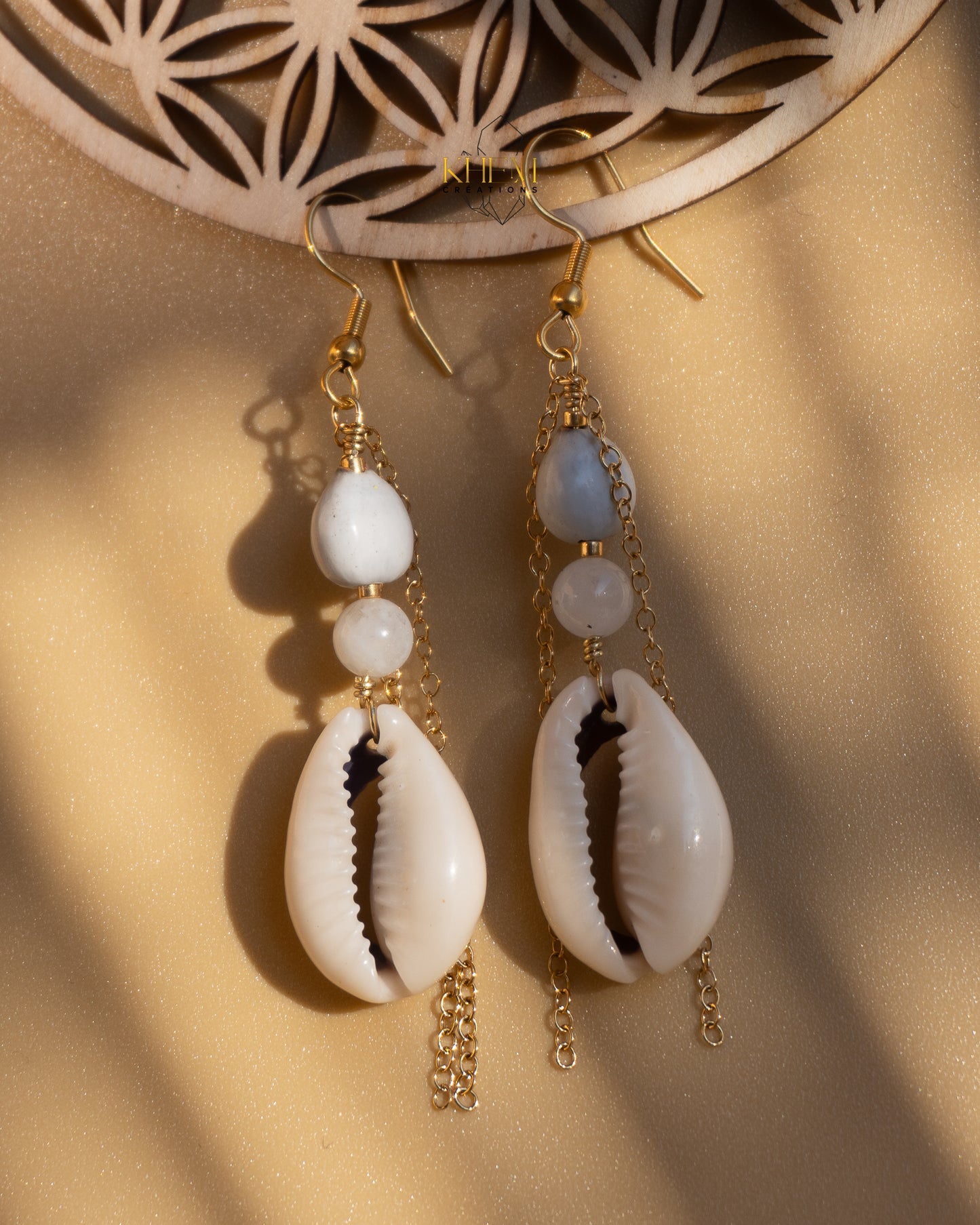 Boucles d'Oreilles Khuna – Pierre de Lune et Cauri