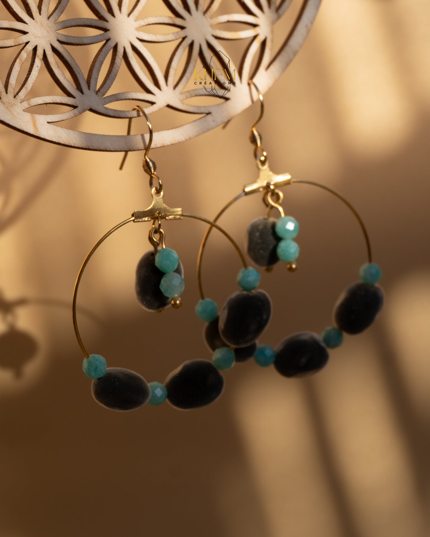Boucles d'Oreilles Yhanzi – Amazonite et Graine de Zanzibar