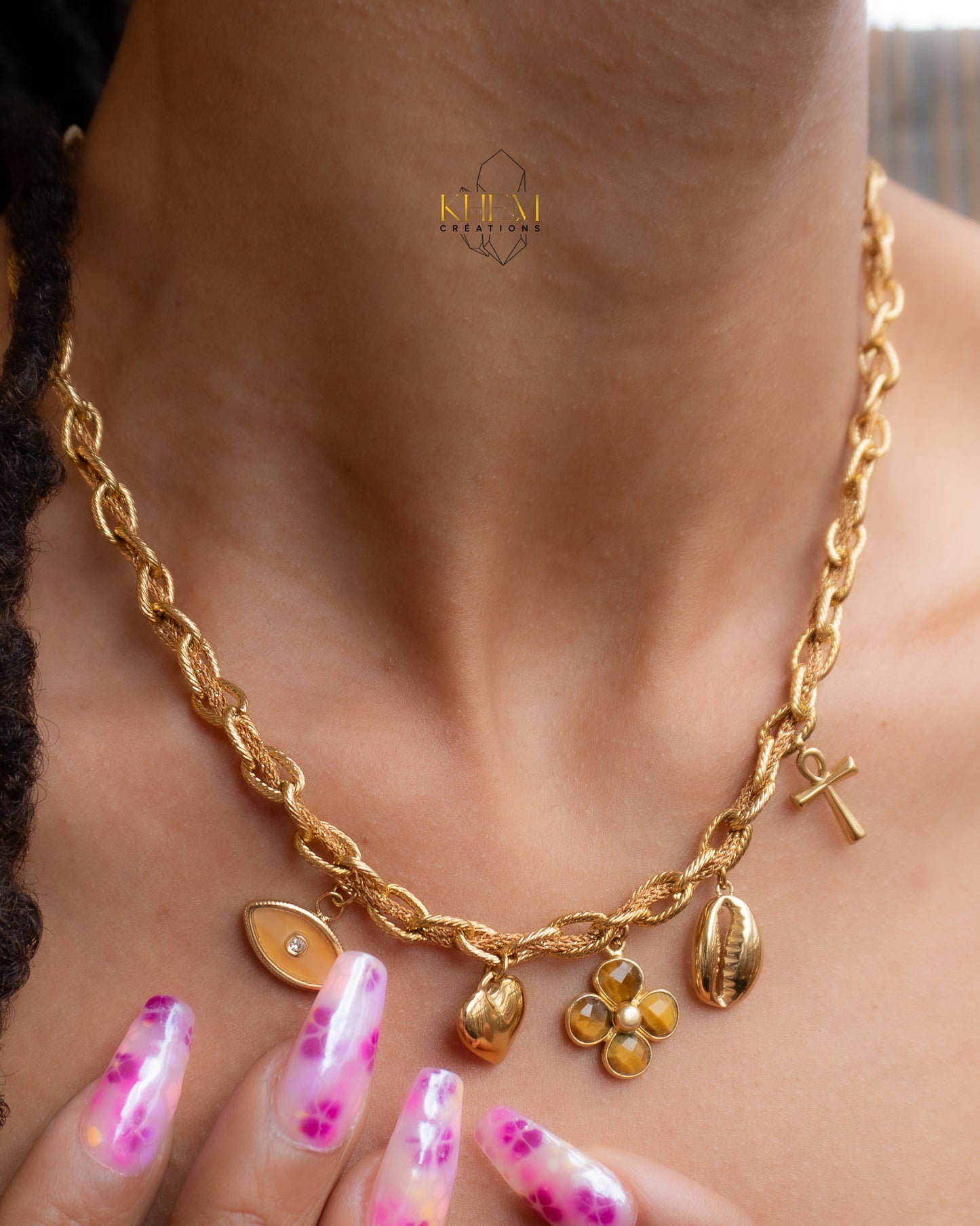 Collier Charms Chance – Œil de Tigre, Acier Inoxydable & Cordon Coton