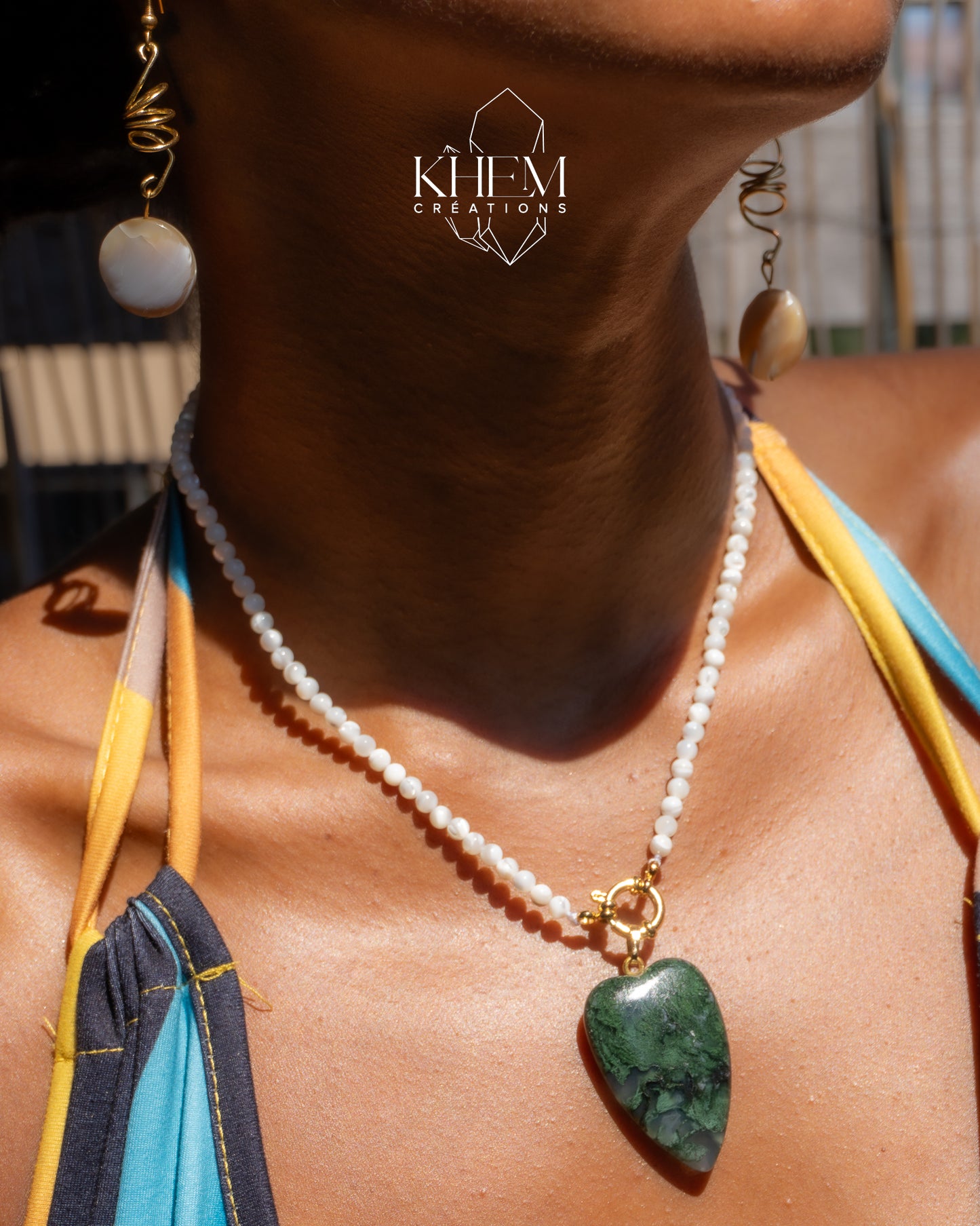 Collier ISSAMOUR en Nacre & Agate Mousse et Acier inoxydable