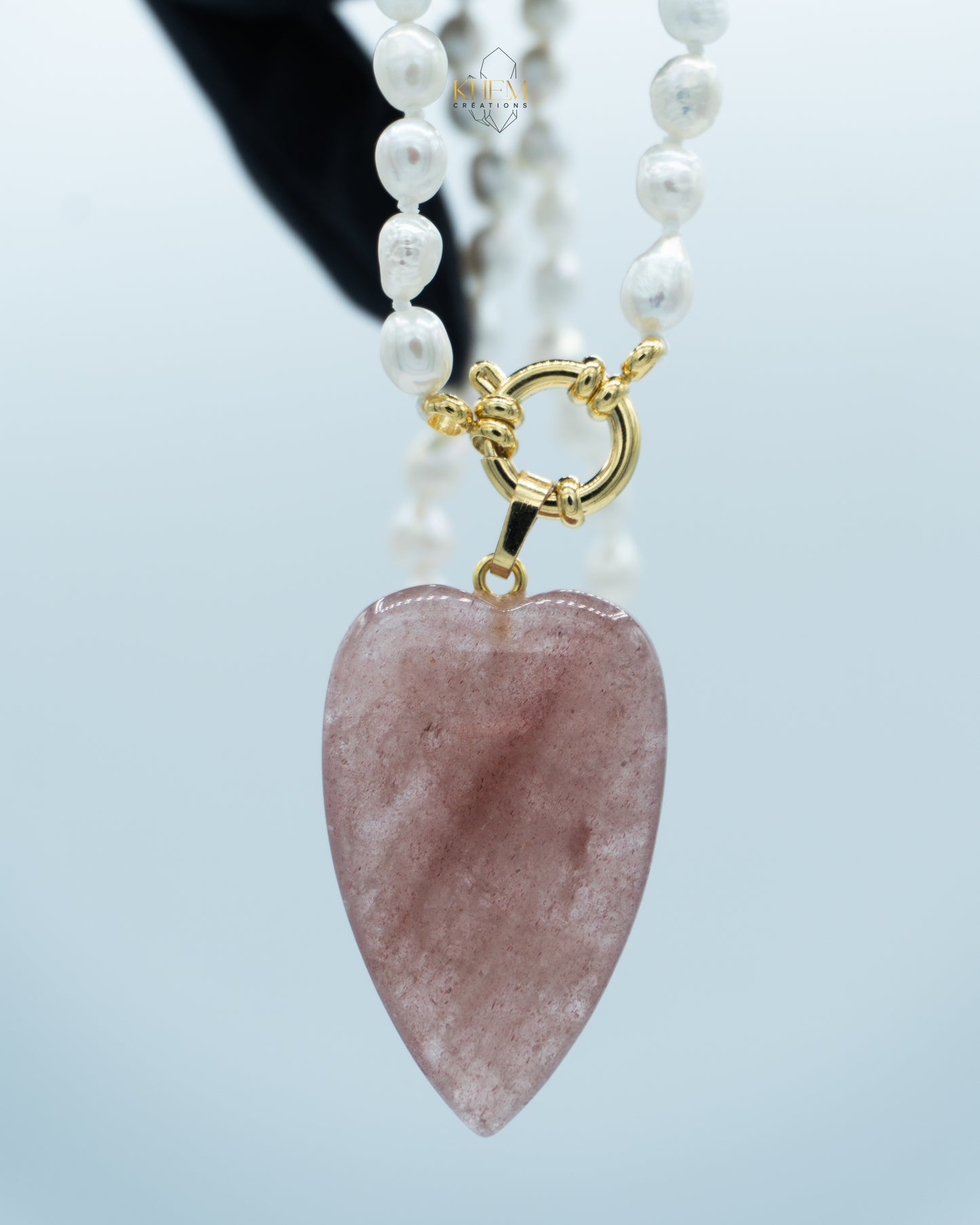Collier Divin Amour : Perles d’Eau Douce & Pendentif Quartz Rose (45 cm), Fermoir Acier Inoxydable