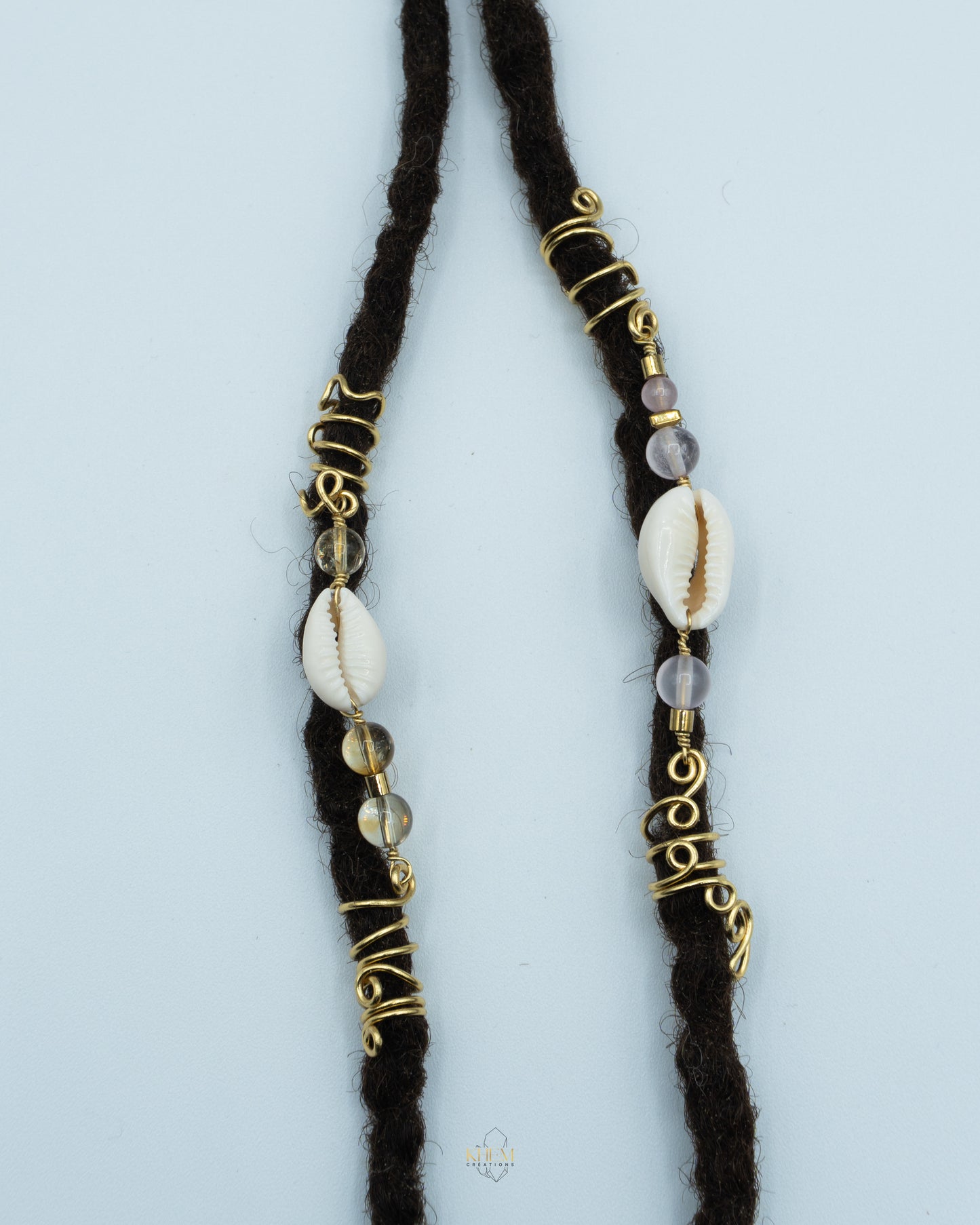 Bijoux de locks double spirales : cauris & pierres naturelles au choix